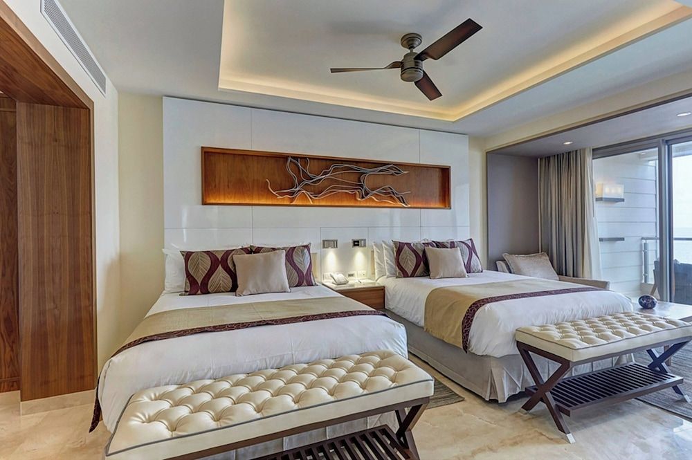Luxury Chairman four Bedroom ocean front suite Diamond Club