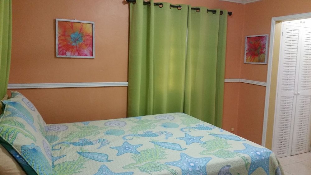 Studio Suite, Mountain View, Tower