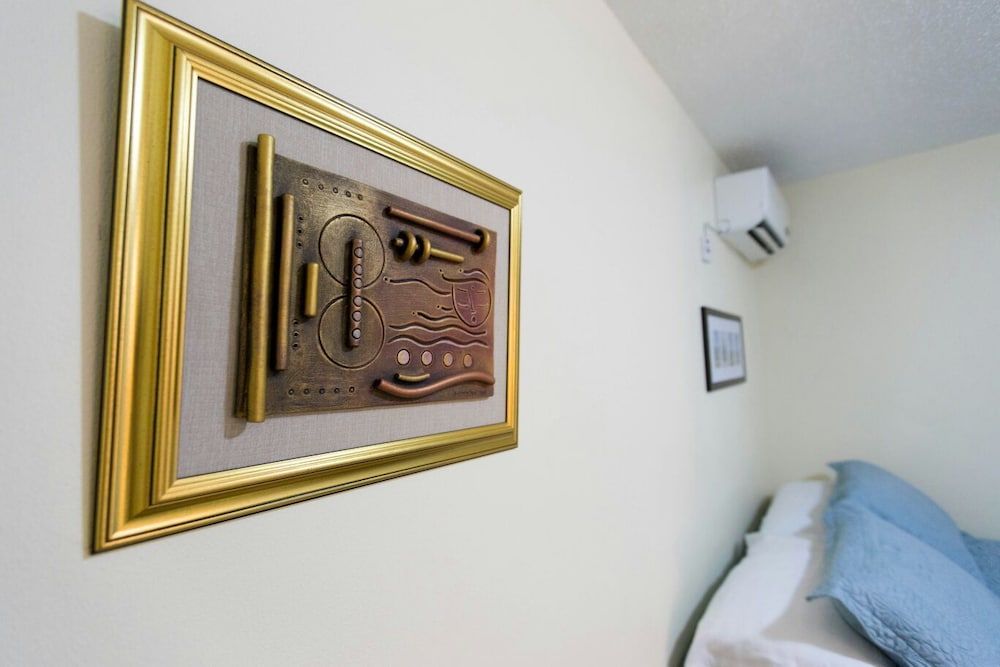 New Kingston Guest Apartment IV Superior Apartment, 1 Bedroom, Kitchen, Executive Level 6