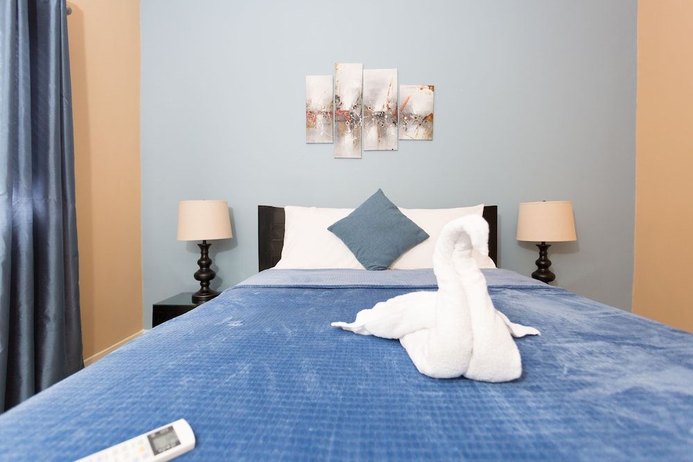 The Country Club Villa II Family Villa, 2 Bedrooms, Pool Access, Hill View 8