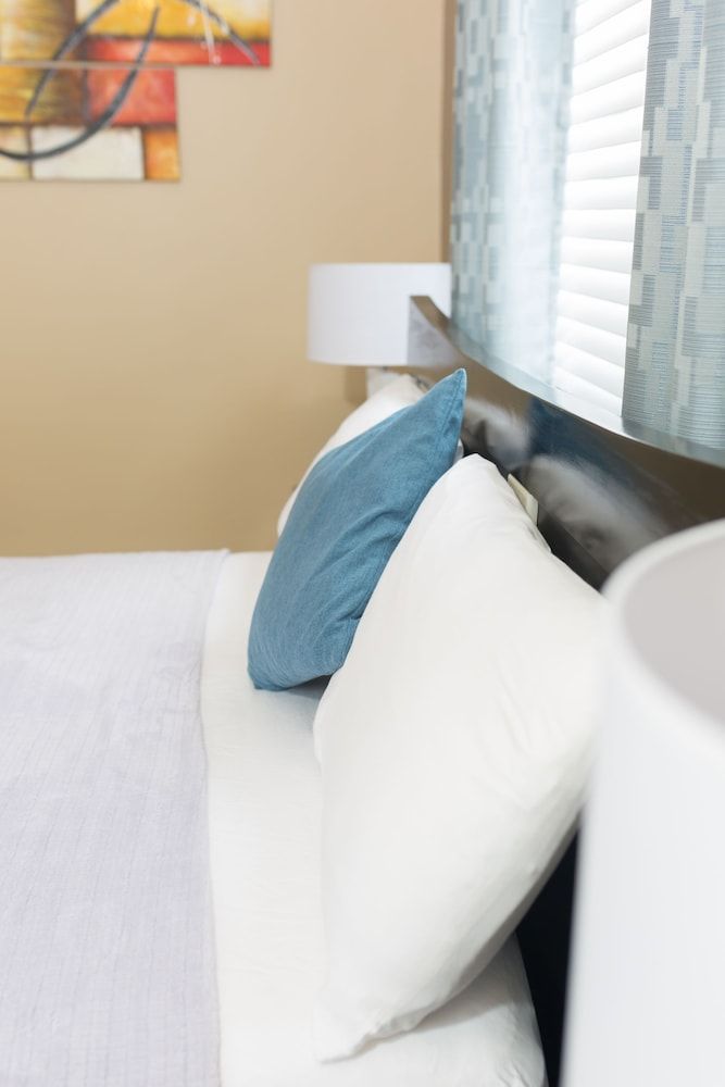 The Country Club Villa II Family Villa, 2 Bedrooms, Pool Access, Hill View 5