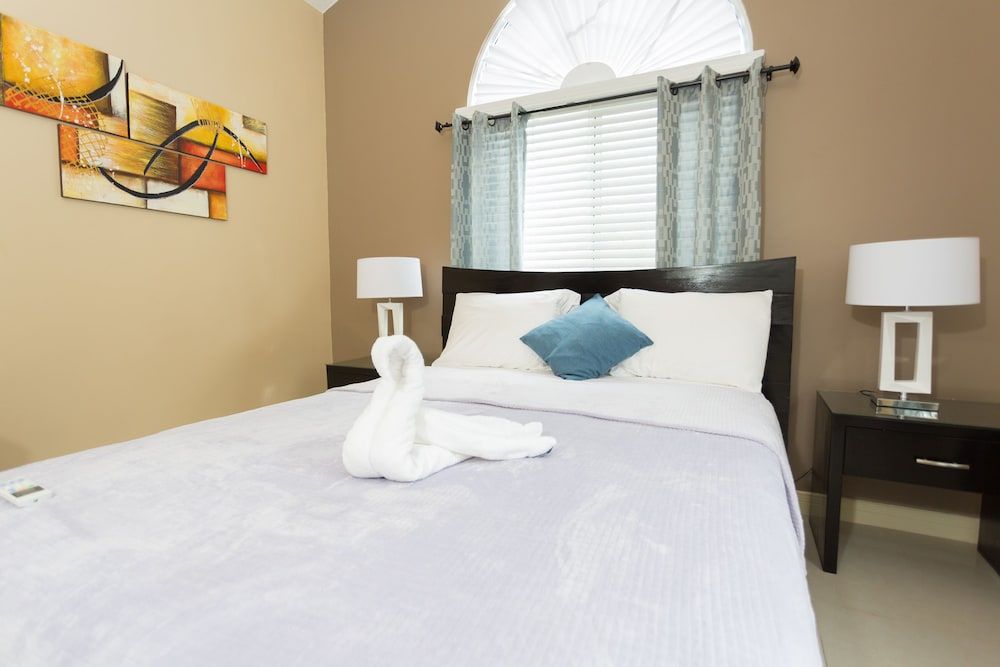 The Country Club Villa II Family Villa, 2 Bedrooms, Pool Access, Hill View 6