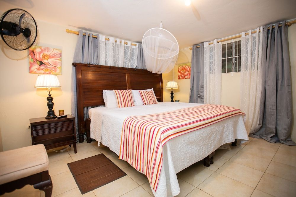 Superior Suite, 1 Bedroom, Kitchen, Garden View