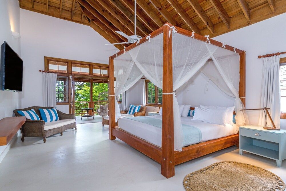 Luxury Villa, 4 Bedrooms
