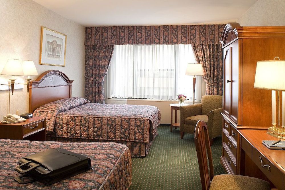 Travel Inn Hotel Standard Double Room, 2 Double Beds 2