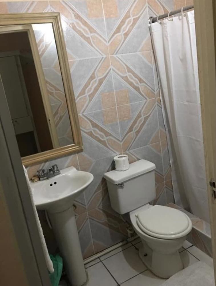 Classic Room, 1 Queen Bed