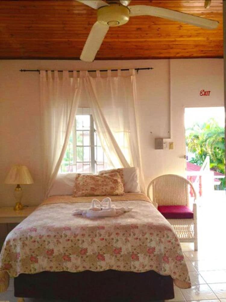 Classic Room, 1 Queen Bed