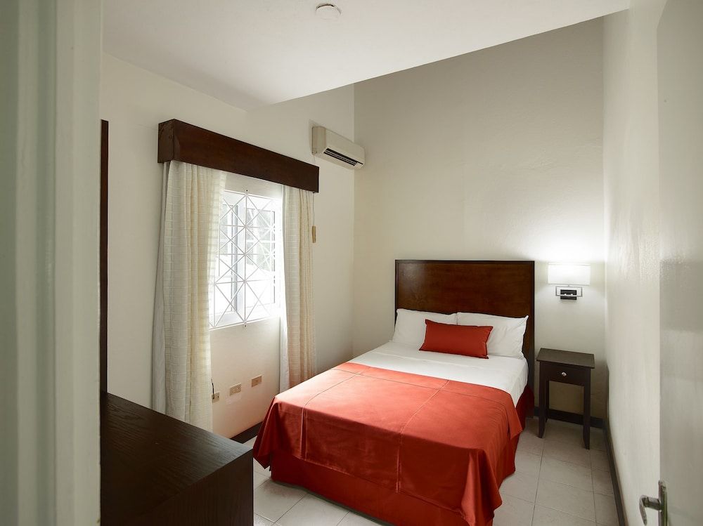 Shirley Retreat Hotel Single Room, 1 King Bed, Private Bathroom