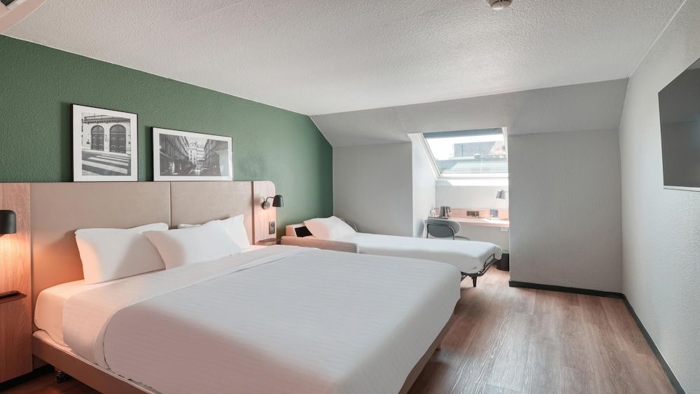 Standard Room, 1 Queen Bed with Sofa bed