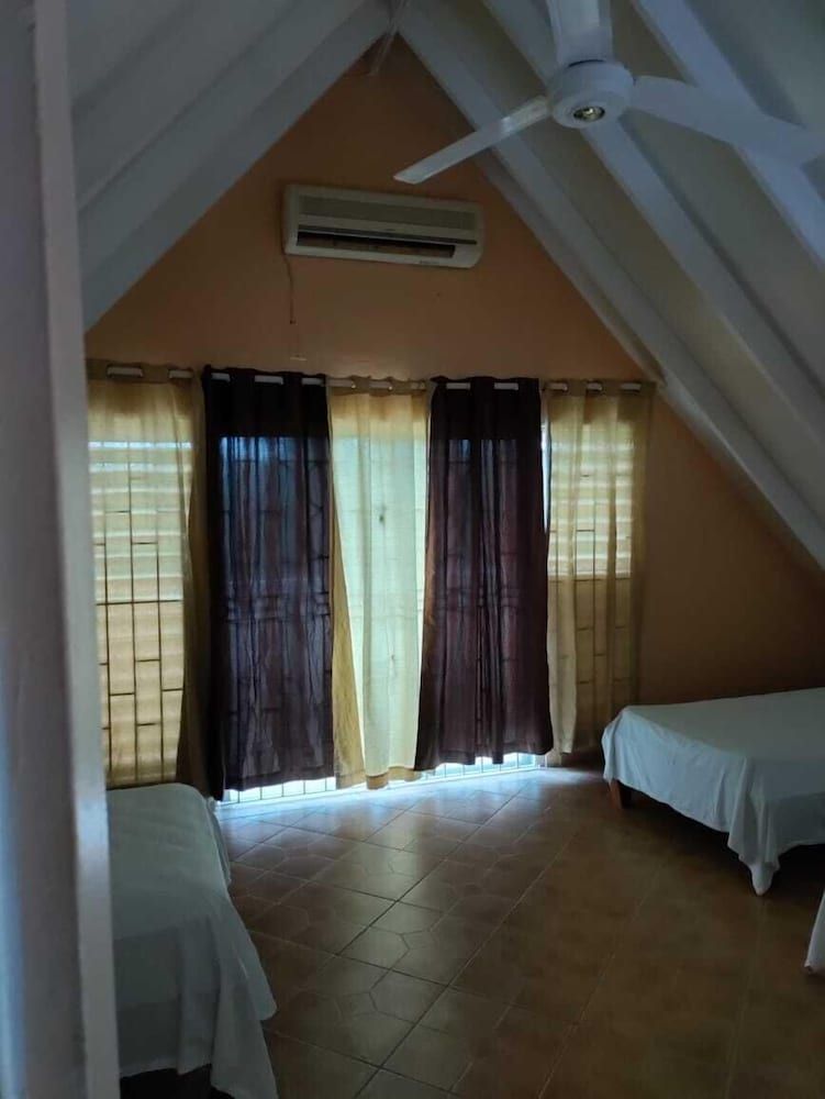Sunflower Villas Cottage, 3 Bedrooms 10