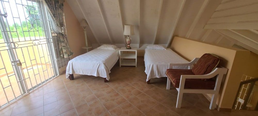 Sunflower Villas Cottage, 3 Bedrooms 5