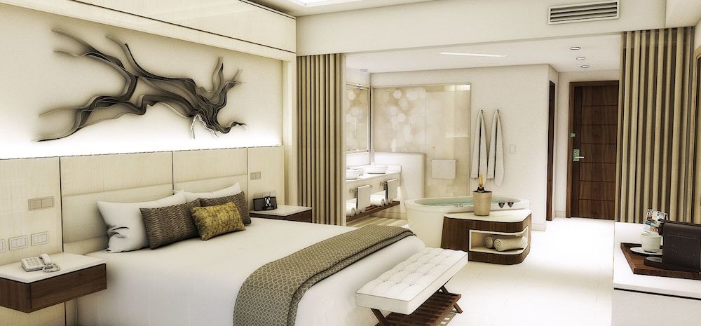 Luxury Junior Suite Swim Out