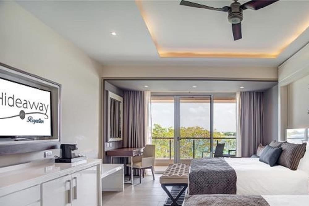 Luxury Junior Suite Ocean View Diamond Club