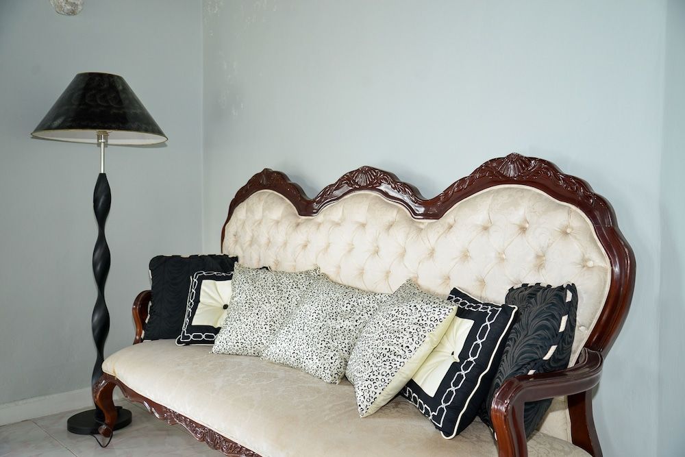 Khastle Khodero Penthouse Suite with Jacuzzi Tub and Kitchen 5