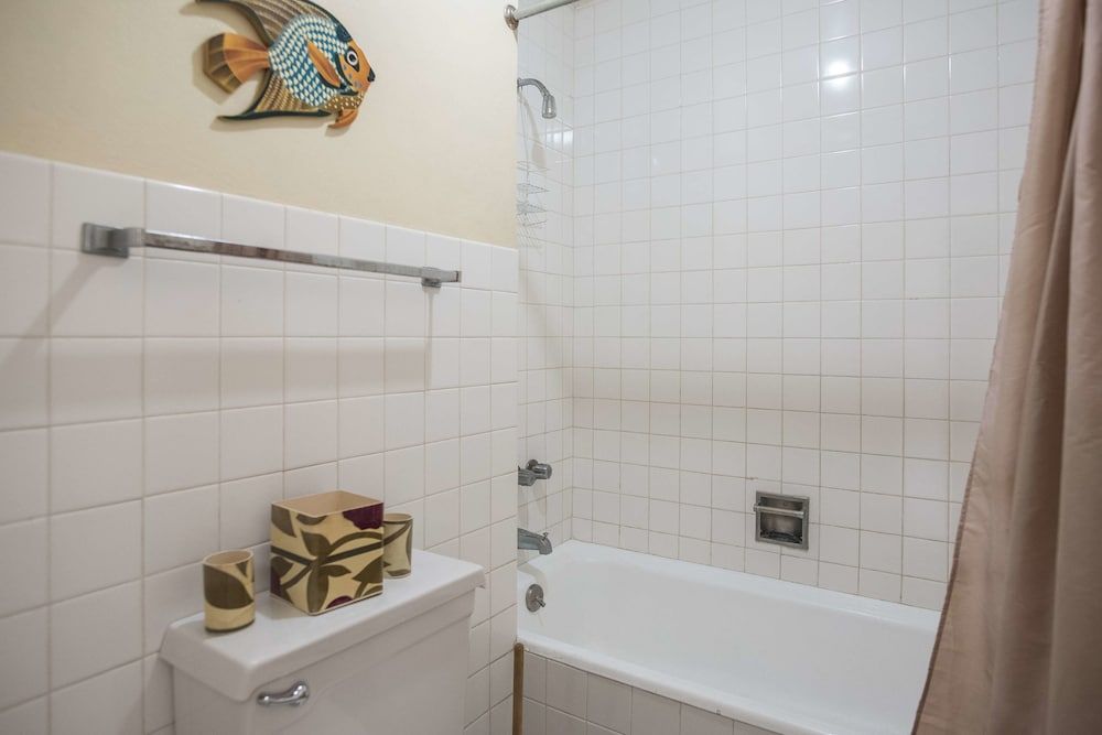 Turtle Towers Apartments Deluxe Apartment, 2 Bedrooms 9