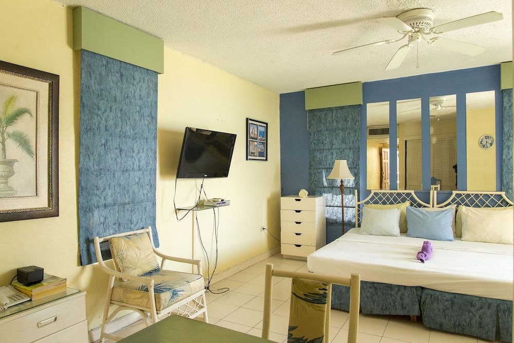 Hipstrip Beach Studio Room 2