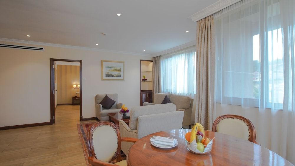 Sarova Woodlands Hotel Woodlands State Suite 8