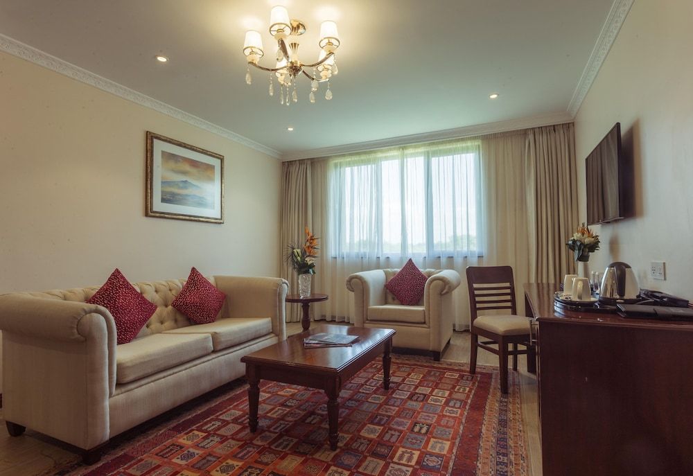 Sarova Woodlands Hotel Woodlands State Suite 10