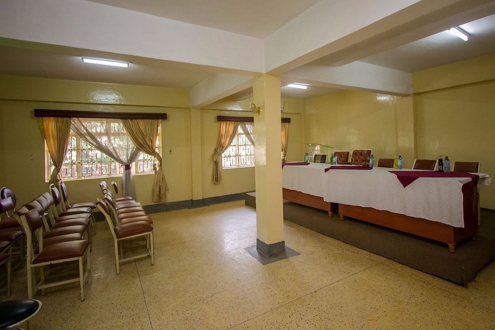 undefined Seldom Hotel 6