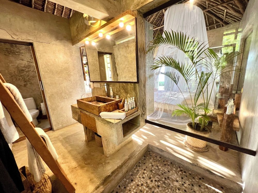 Rock and Sea Resort Bungalow, 1 King Bed, Ocean View 5