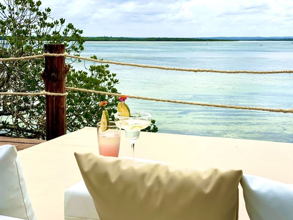 Rock and Sea Resort Panoramic Cottage, 1 King Bed, Ocean View 16