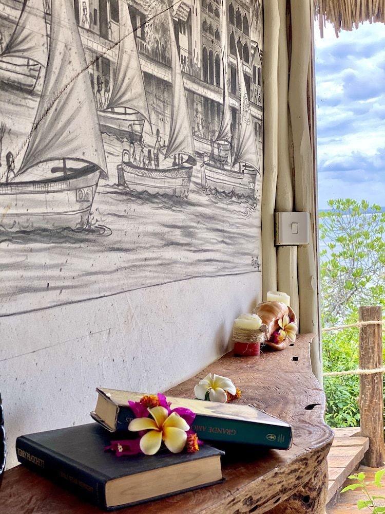 Rock and Sea Resort Panoramic Cottage, 1 King Bed, Ocean View 8