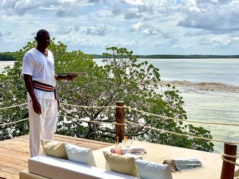 Rock and Sea Resort Panoramic Cottage, 1 King Bed, Ocean View 17