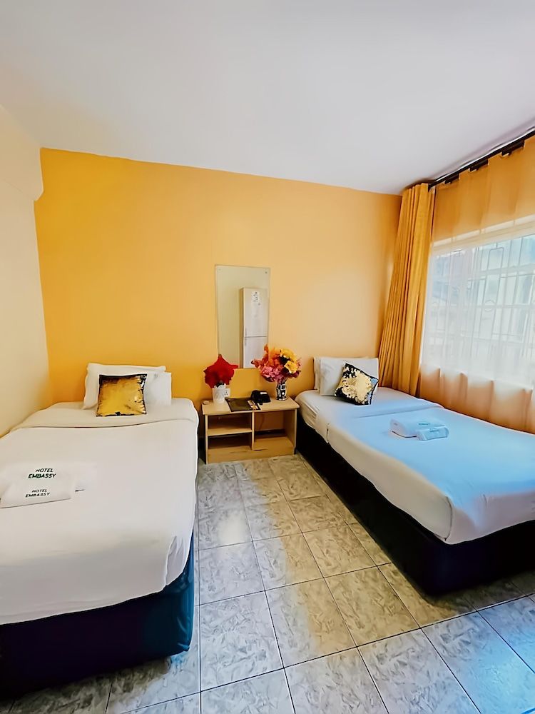 undefined Hotel Embassy 3