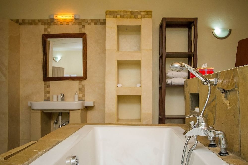 Kika Lodge Cottage 11