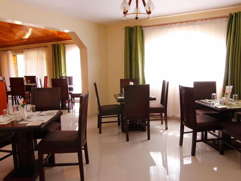 undefined 215 Karen Garden 5