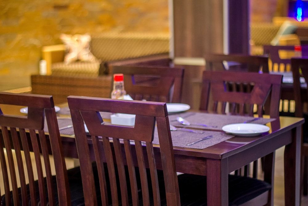 undefined Airport Landing Hotel 8