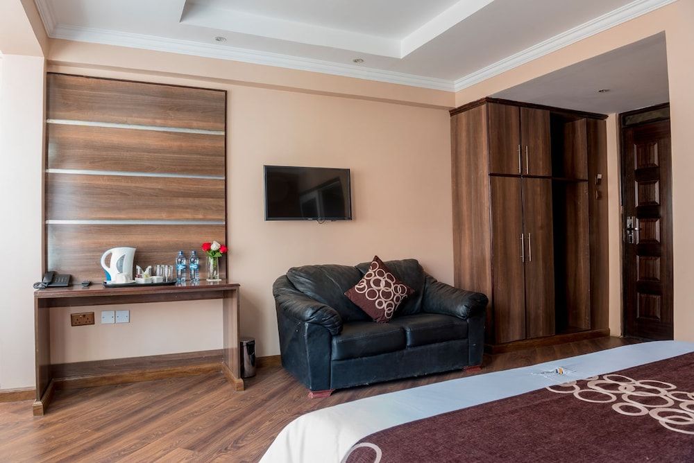 Airport Landing Hotel Deluxe Double Room 15