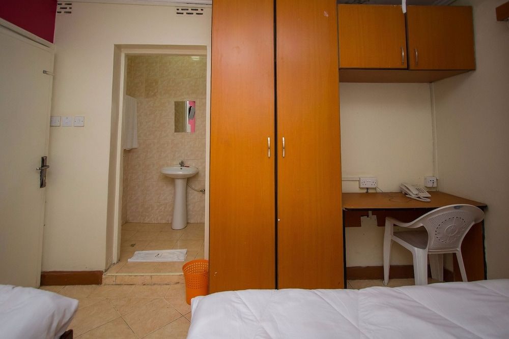 Konar House Kilimani Deluxe Double Room 3