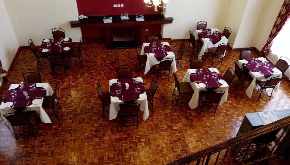 undefined Karen Crescent Hotel 6