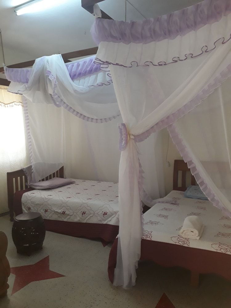 undefined Bermuda Garden Hotel 2