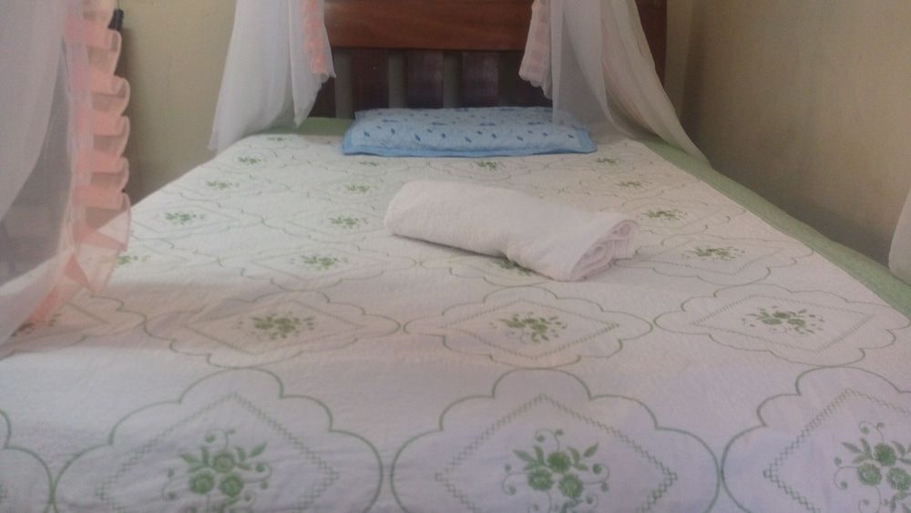 undefined Bermuda Garden Hotel 9