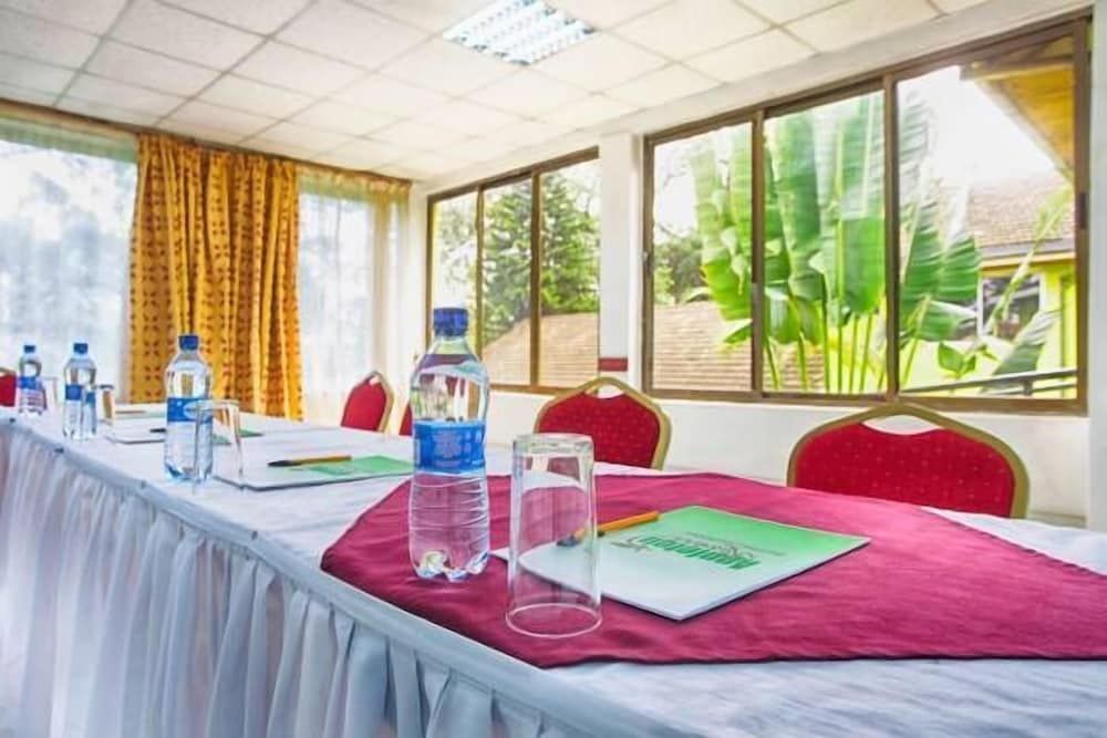 undefined Appleton Resort 7