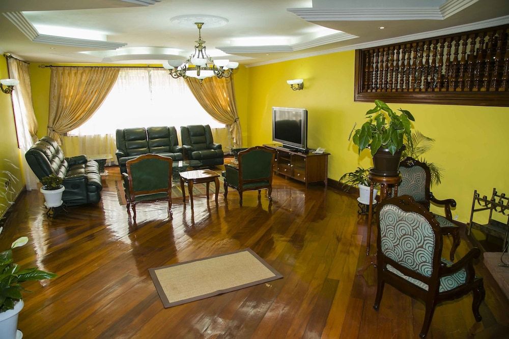 undefined La Belle Villa 9