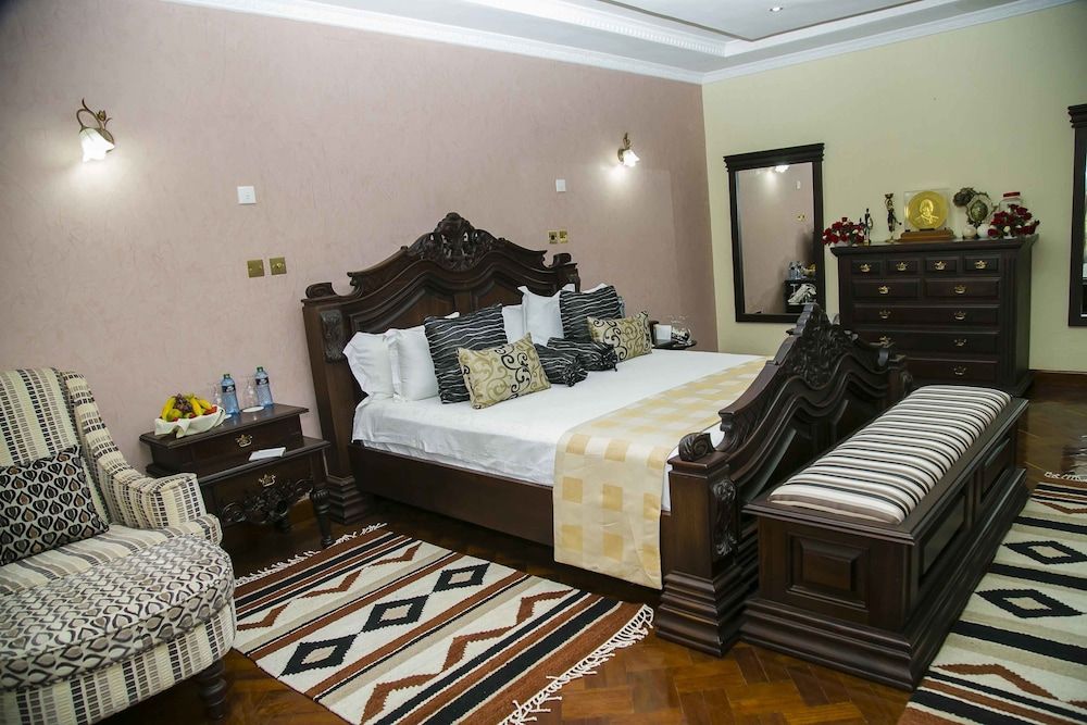 undefined La Belle Villa 2