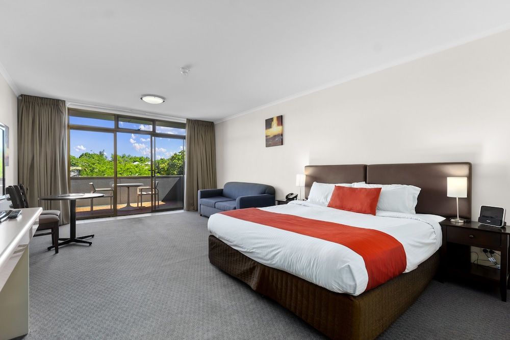 Comfort Hotel Adelaide Meridien Executive Suite