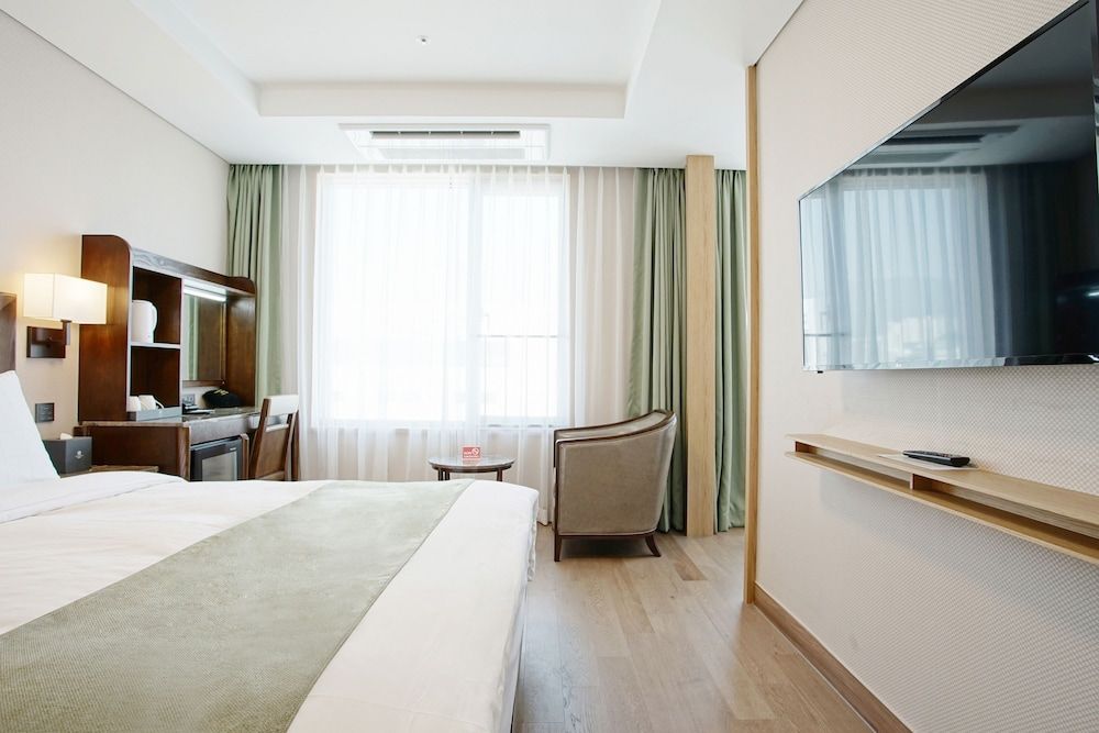 undefined Stanford Hotel Busan 3