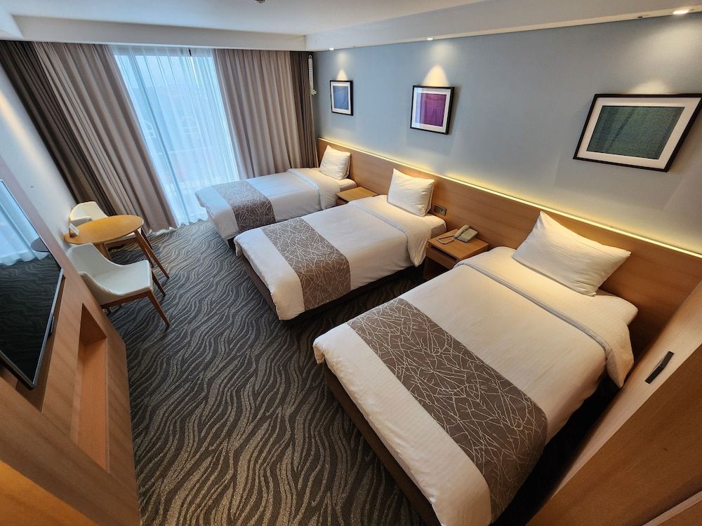 Seogwipo JS Hotel Deluxe Triple Room 5