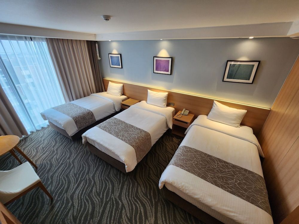 Seogwipo JS Hotel Deluxe Triple Room 2