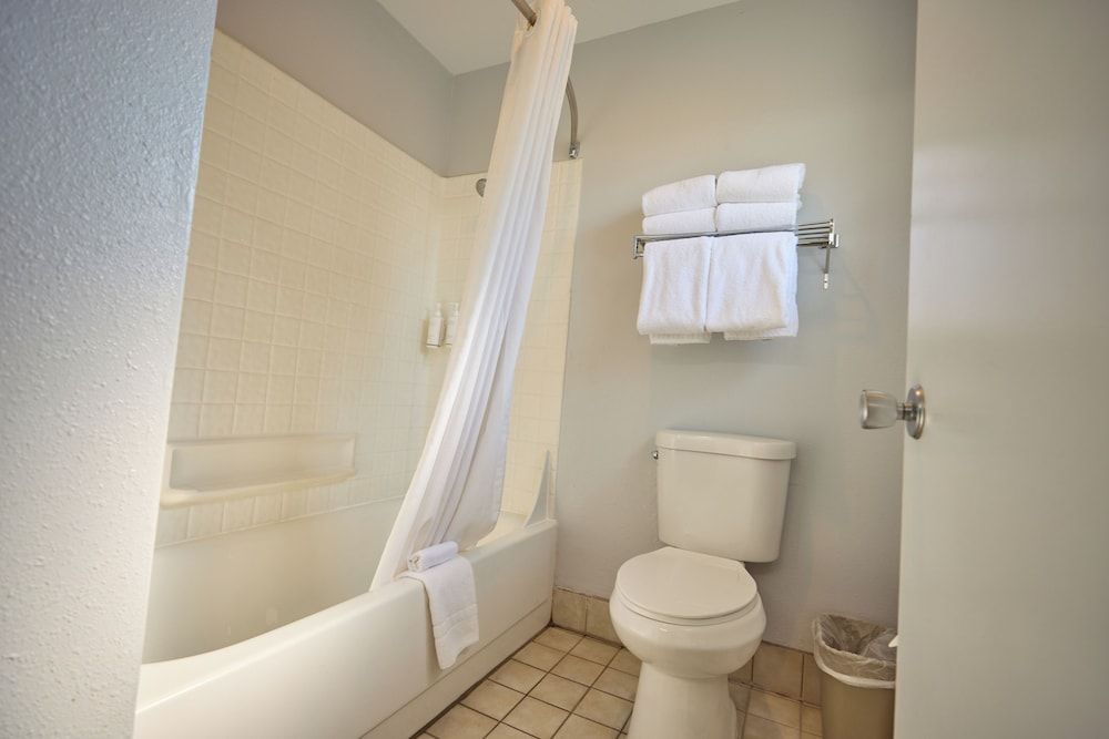 Cimarron Inn Klamath Falls Double queen room 4