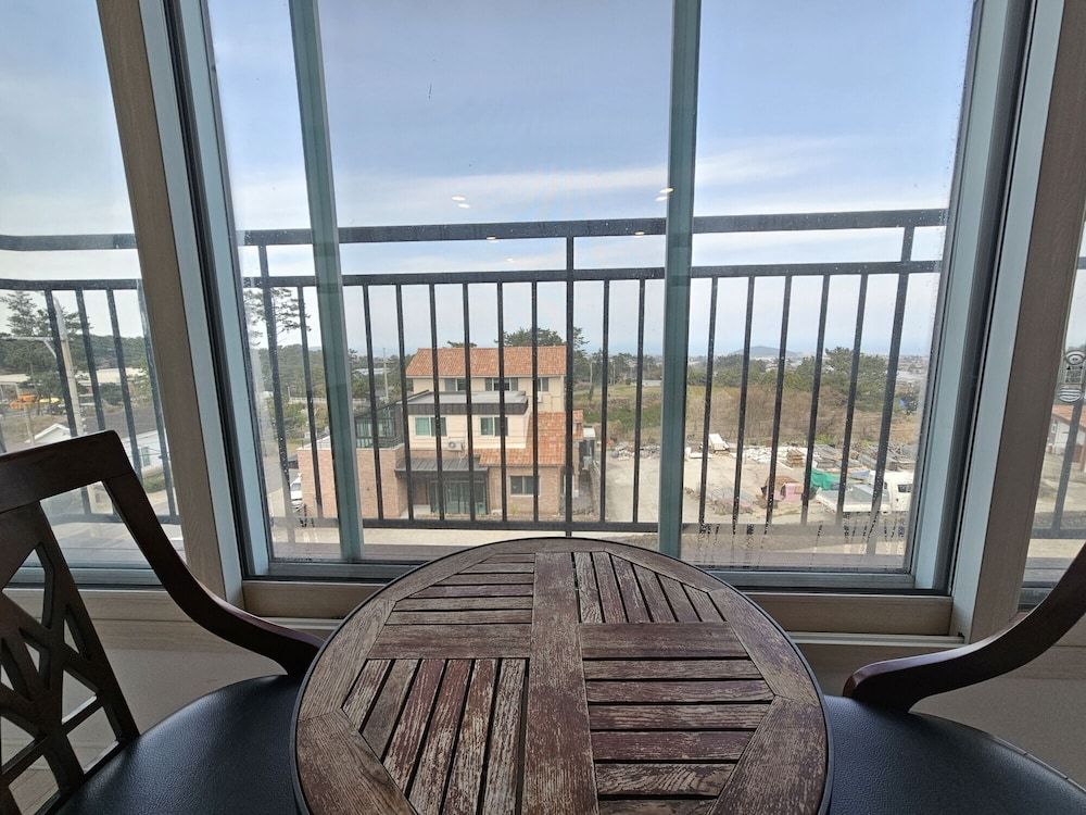 undefined Jeju Hill Hotel 6