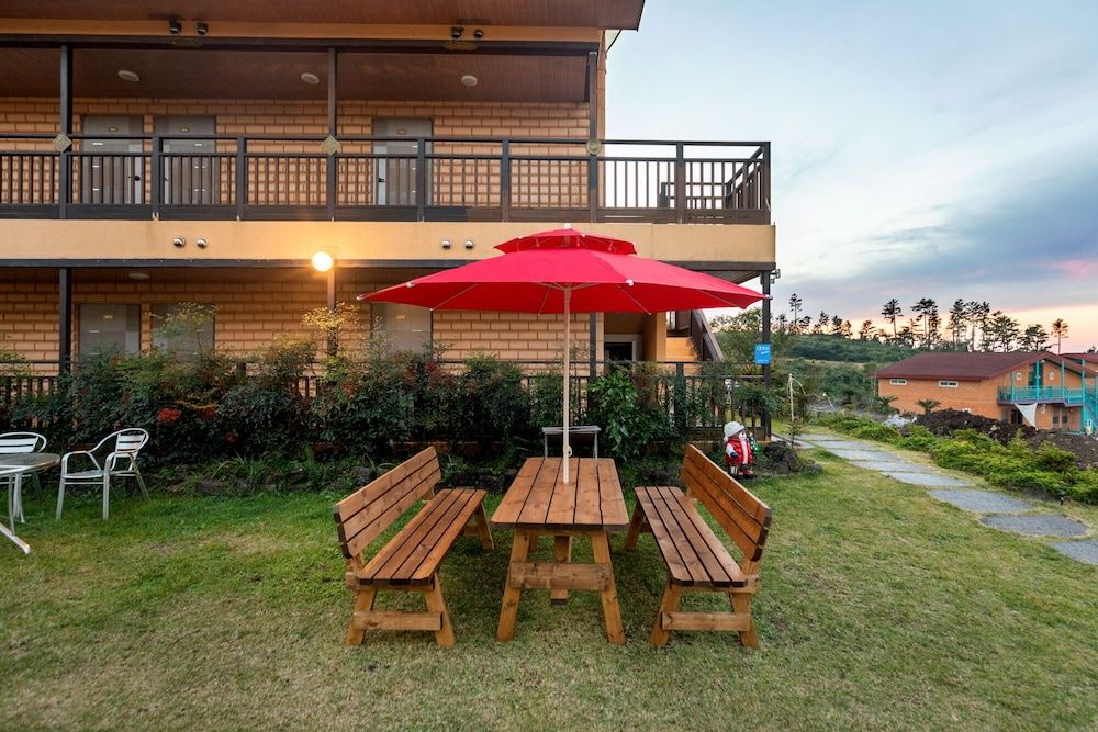 undefined Red Clay 8