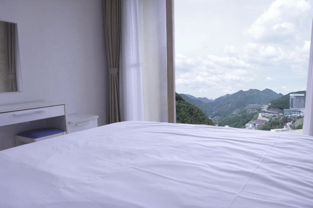 High Castle Resort Deluxe Room (B) 2