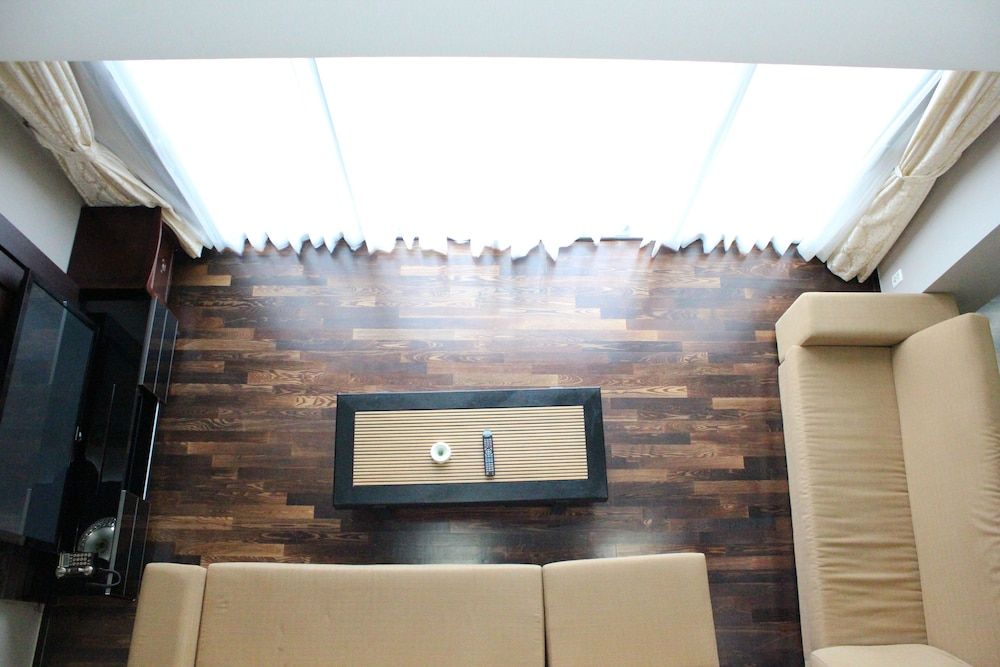 High Castle Resort President Room 8