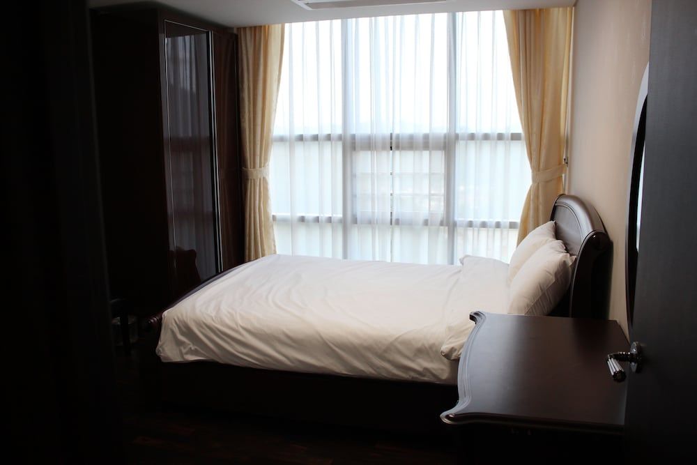 High Castle Resort President Room 3