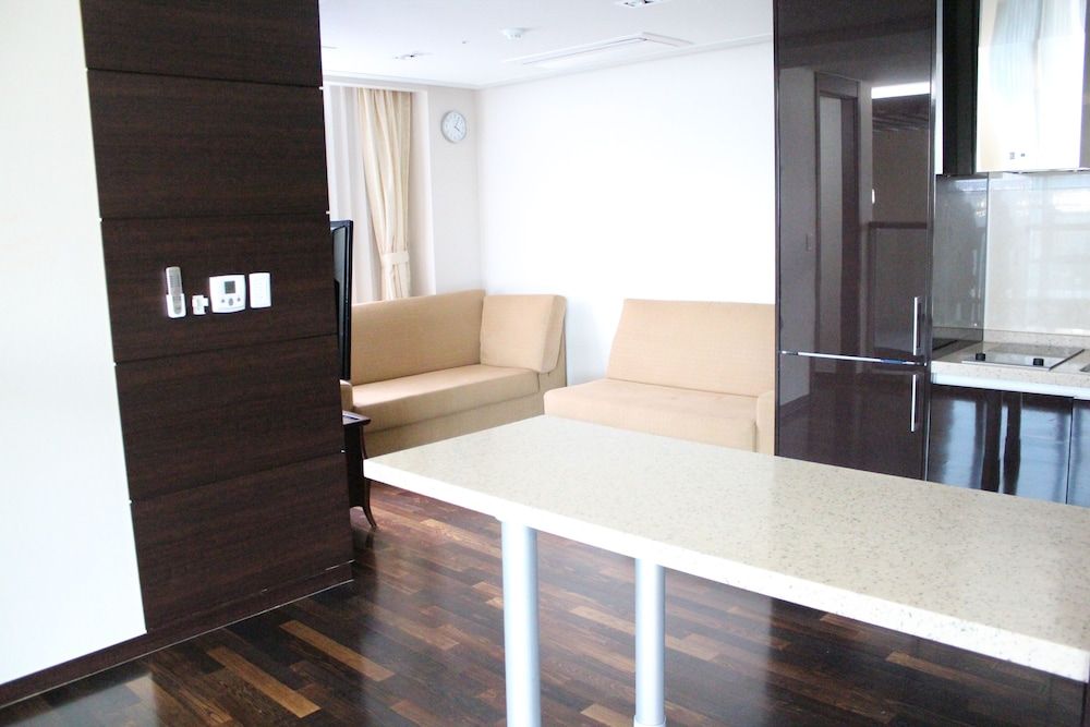 High Castle Resort President Room 7